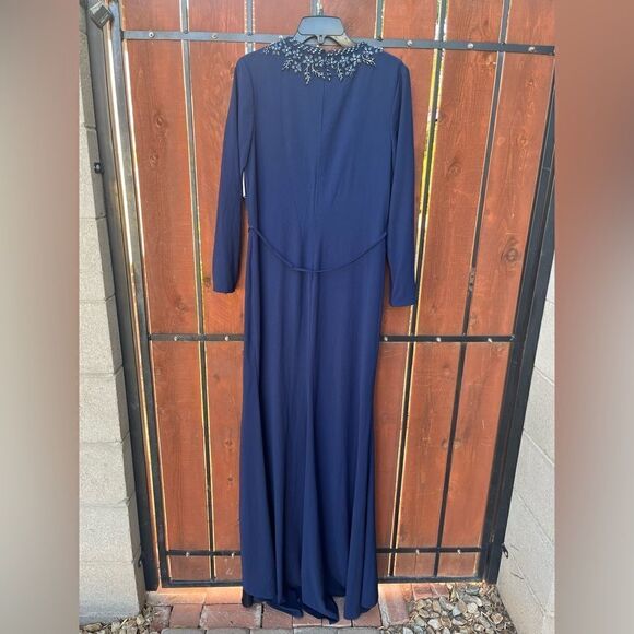 MAC DUGGAL 55713 BEADED HIGH NECK FRONT TWIST LONG SLEEVE TRUMPET GOWN 12 NWT - Picture 3 of 9